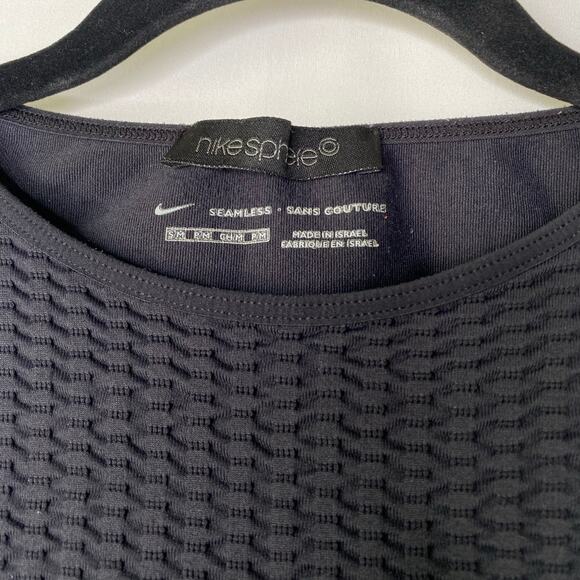 Nike Sphere Black Seamless Compression Training Sleeveless Top Size Small - Picture 2 of 9